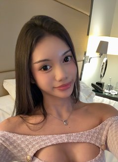 KARINA (HARD COCK CUMS ALOT) - Acompañantes transexual in Manila Photo 21 of 22