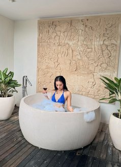 Karina Hwg - escort in Bali Photo 11 of 12