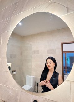 Karina Hwg - escort in Bali Photo 5 of 15
