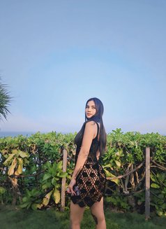 Karina Hwg - escort in Bali Photo 7 of 12