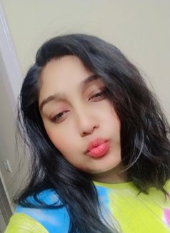 Karina - escort in New Delhi Photo 1 of 4