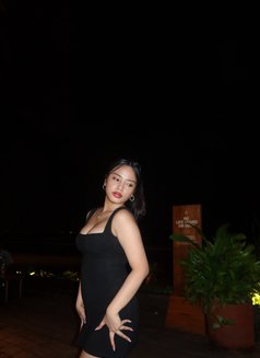 Karina - puta in Bali Photo 2 of 4