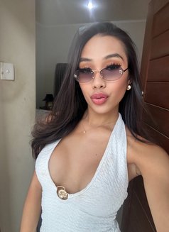 Karina - Acompañantes transexual in Bali Photo 9 of 10