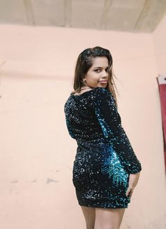 Karina cam and real meet service - escort in Hyderabad Photo 1 of 4