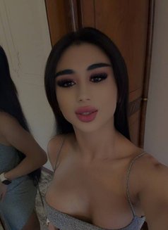 Karina Kis Kis - Transsexual escort in Al Manama Photo 7 of 10