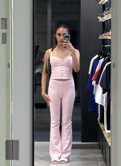 Karina Naughty Girl 🫦 - Transsexual escort in Bali Photo 24 of 24