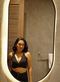 Karina NewBi - puta in Bali Photo 2 of 5