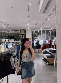 Karina Newbi - escort in Bali Photo 5 of 5