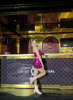 Karina ( Party & Gfe ) - puta in Hong Kong Photo 4 of 6