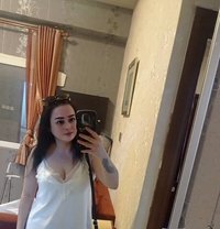 Karina Russian - puta in Muscat