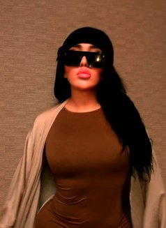 KARİNA SeX Psychologist indapendent girl - puta in New Delhi Photo 23 of 25