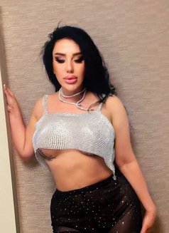 KARİNA SeX Psychologist indapendent girl - puta in New Delhi Photo 24 of 25