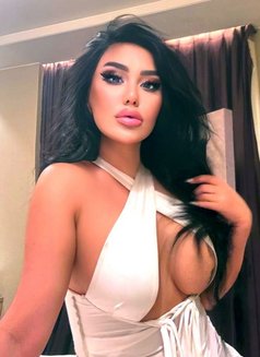 KARİNA SeX Psychologist indapendent girl - puta in New Delhi Photo 25 of 30