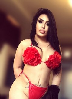 KARİNA SeX Psychologist indapendent girl - puta in New Delhi Photo 26 of 30