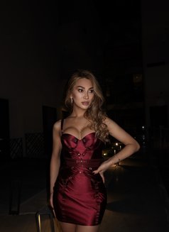 KARINA 20 cm - Transsexual escort in Riyadh Photo 18 of 28