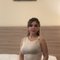karina - puta in Muscat Photo 3 of 20