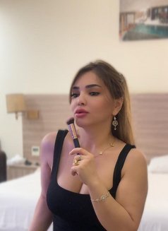karina - puta in Muscat Photo 19 of 20