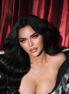 Karinaaa - Acompañantes transexual in Makati City Photo 7 of 16