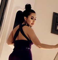 Karinavip indapandent Best serves, - escort in New Delhi