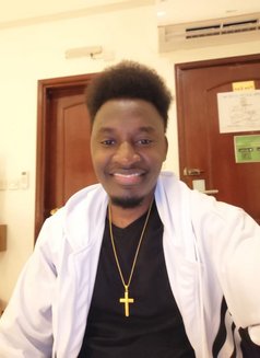 Karis Karis - Acompañantes masculino in Doha Photo 2 of 3