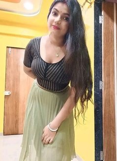 Karishma - escort in Chennai Photo 1 of 2