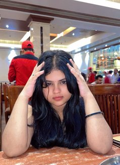 Karishma - escort in Jaipur Photo 3 of 5