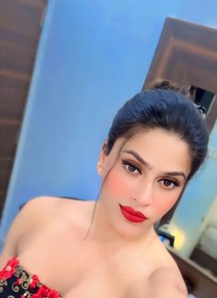 Karishma - Transsexual escort in New Delhi Photo 19 of 20