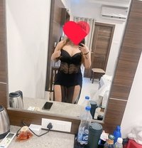 Karishma seth 🦋 - escort in Noida Photo 4 of 6