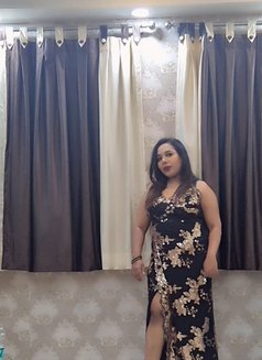 Karizma - escort in Hong Kong Photo 2 of 6