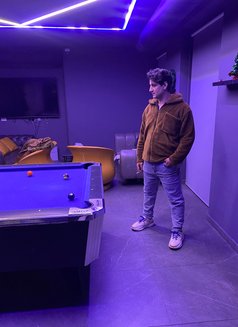 Karl 999 - masseuse in Beirut Photo 4 of 6