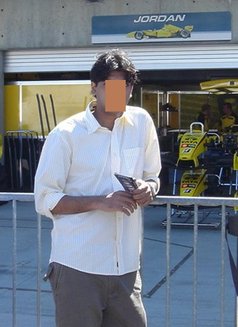 Karl69 - Male escort in Phuket Photo 3 of 3