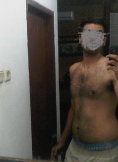 Karl69 - Luxury Upscale Companion - Acompañantes masculino in Phuket Photo 2 of 2