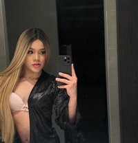 Karla Active Monster Cock - Acompañantes transexual in Dubai