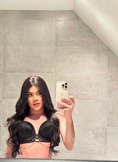 Karla Active Monster Cock - Acompañantes transexual in Dubai Photo 4 of 10