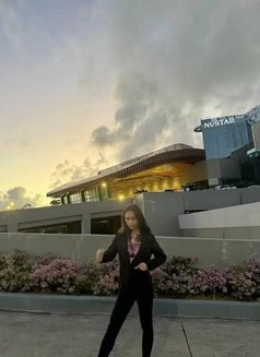 Karla - escort in Boracay Photo 3 of 4