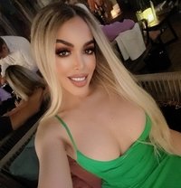 Sarah! Your favorite! Same as pics - Transsexual escort in Jeddah