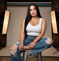Karloina - Transsexual escort in Beirut