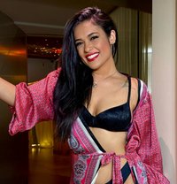 Karly - escort in Barcelona Photo 8 of 9