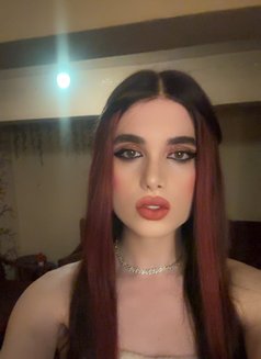 Karma - Transsexual escort in Beirut Photo 5 of 6