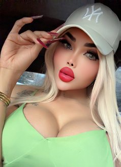 Karma xxl vısıtıng - Transsexual escort in Beirut Photo 29 of 29