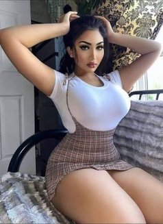 Karmn - escort in Erbil Photo 1 of 3