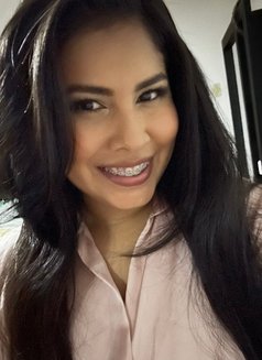 Karo - puta in Abu Dhabi Photo 2 of 3