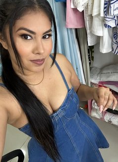 Karo - puta in Abu Dhabi Photo 4 of 10