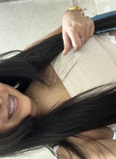 Karo - puta in Abu Dhabi Photo 9 of 10