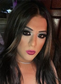 Karol - Transsexual escort in Angeles City Photo 1 of 2