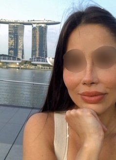 Karol Silvia European - escort in Singapore Photo 3 of 15