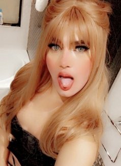 Karolenasexy - Transsexual escort in Riyadh Photo 4 of 8