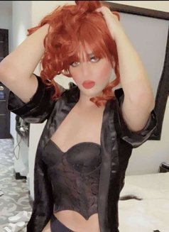 Karolenasexy - Transsexual escort in Riyadh Photo 5 of 8