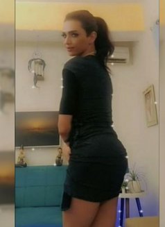 Karoline XXL - Transsexual escort in Beirut Photo 27 of 27