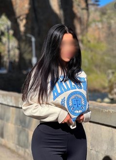 Karolina Independent Downtown - adult performer in Dubai Photo 8 of 10